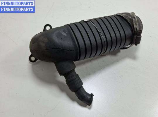 купить Патрубок воздушного фильтра на Volkswagen Passat B5