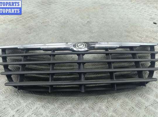 купить Решетка радиатора на Chrysler Voyager (2001-2007)