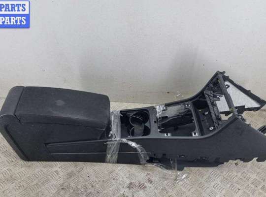 купить Подлокотник на Volkswagen Passat B6