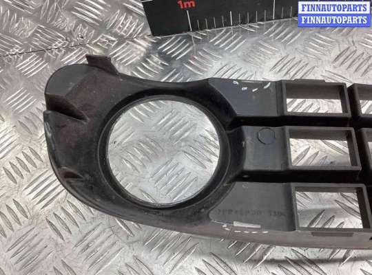 купить Заглушка (решетка) в бампер передний на Renault Scenic Scenic II (JM) 2003-2006