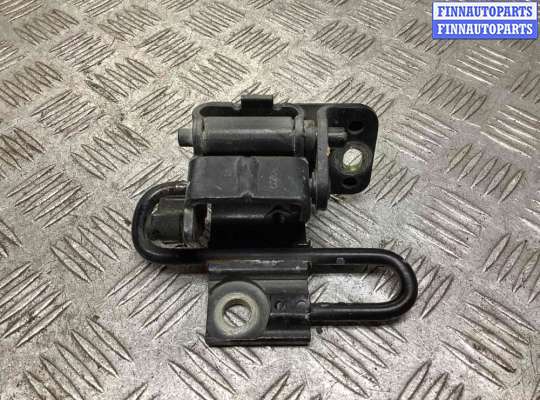 купить Петля двери передней правой на Audi A4 A4 B7 (8EC, 8ED) 2004-2008