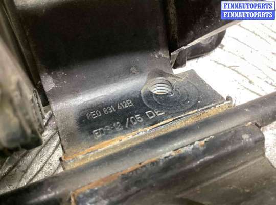 купить Петля двери передней правой на Audi A4 A4 B7 (8EC, 8ED) 2004-2008