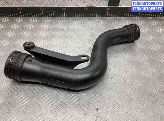 Купить Патрубок интеркулера на Volkswagen Touran Touran I (1T) 2003-2006 Патрубок интеркулера VG2744122 на Volkswagen Touran Touran I (1T) 2003-2006