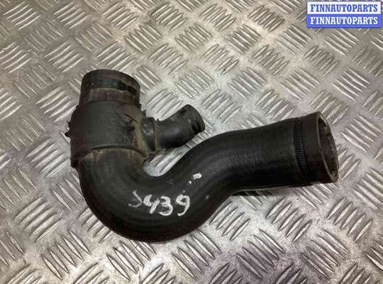 Патрубок интеркулера AU1570565 на Audi A6 A6 C5 (4B) 1997-2001