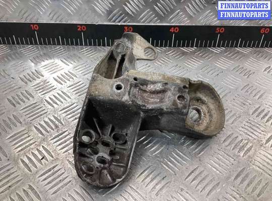 Кронштейн двигателя AU1692736 на Audi A4 A4 B5 (8D) 1994-1999