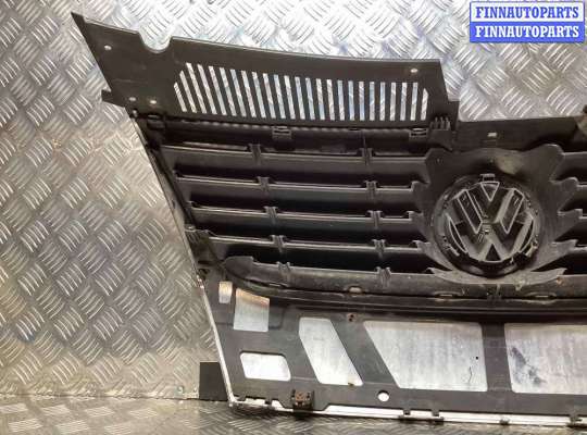 купить Решетка радиатора на Volkswagen Passat Passat B6 (3C) 2005-2010