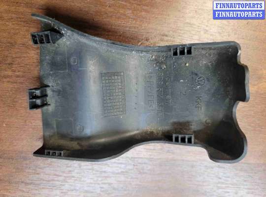 купить Накладка двери (крышки) багажника на Volkswagen Passat B6 (3C) 2005-2010