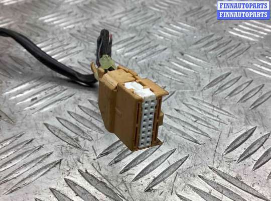 купить Зеркало наружное левое на Audi A4 A4 B6 (8EC, 8E5) 2000-2004