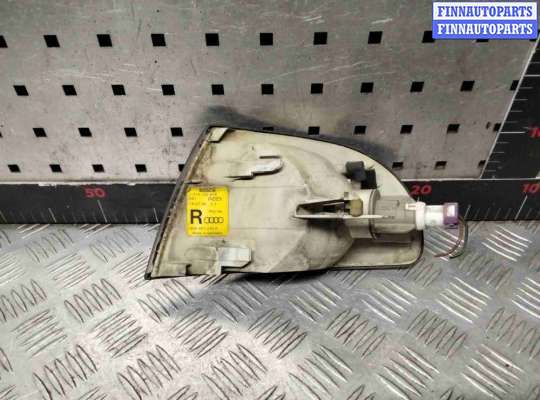 купить Поворотник правый на Audi A4 A4 B5 (8D) 1994-1999