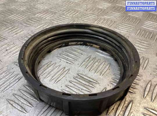 купить Гайка топливного насоса на Volkswagen Passat Passat B5+ (3B) 2000-2005 рестайлинг