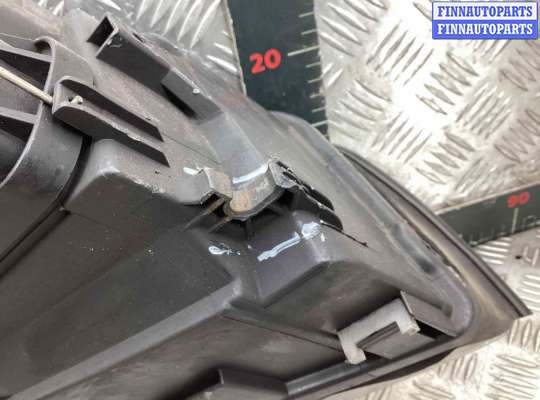 Фара передняя на Audi A4 (8E/8H, B6)