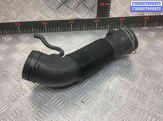 Гофра (патрубок) воздушного фильтра на Volkswagen Golf IV (1J)