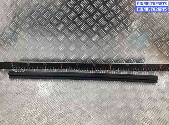 Молдинг стекла двери передней правой внутренний DGQ2302 на Chrysler Voyager Voyager IV (RG) 2001-2008