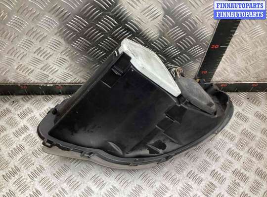 купить Фара правая на Chrysler Voyager Voyager IV (RG) 2001-2008