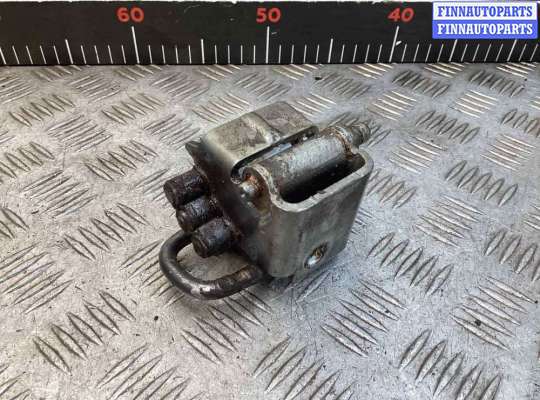 купить Петля двери передней левой на Volkswagen Touran Touran I (1T) 2003-2006