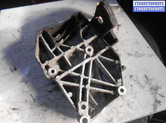 купить Кронштейн компрессора кондиционера на Volkswagen Passat Passat B5 (3B) 1996-2000