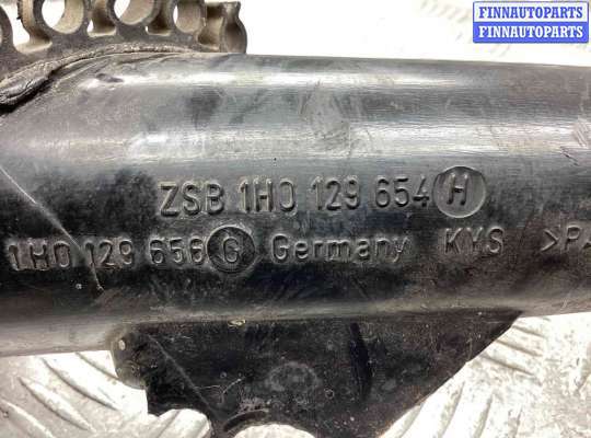 купить Патрубок интеркулера на Volkswagen Golf Golf III (1H) 1991-1997