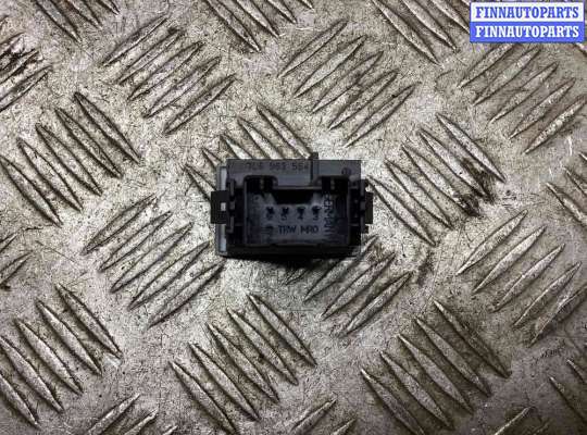 купить Кнопка подогрева сидений на Volkswagen Touareg Touareg I (7L) 2002-2006