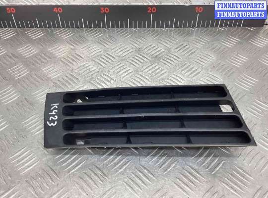 купить Заглушка (решетка) в бампер передний на Audi A4 A4 B5 (8D) 1999-2001 рестайлинг