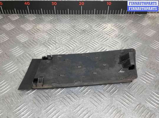 купить Заглушка (решетка) в бампер передний на Audi A4 A4 B5 (8D) 1999-2001 рестайлинг