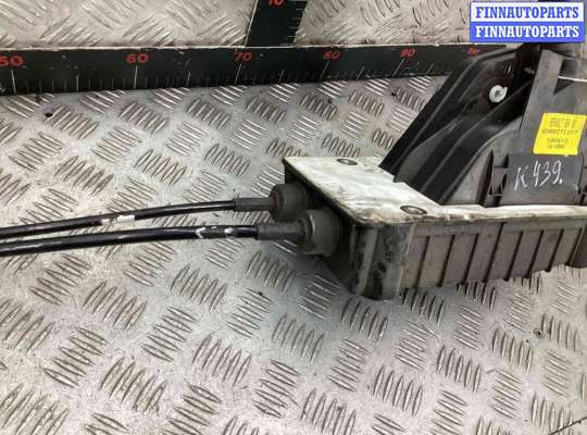 купить Кулиса на Renault Megane Megane II 2002-2006