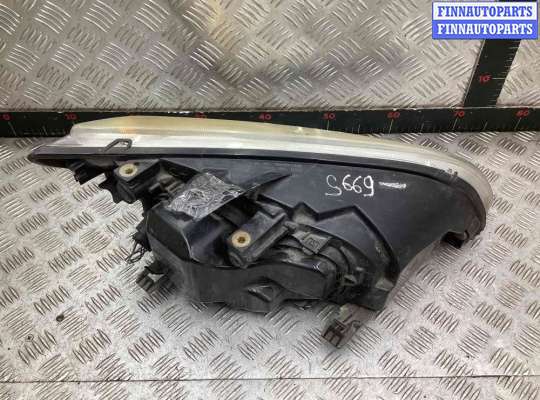 Фара передняя на Ford Focus II