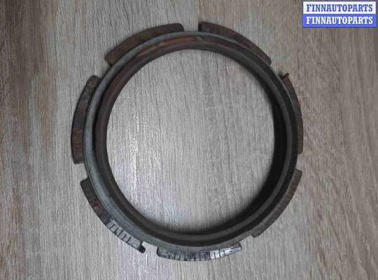 Кольцо зажимное топливозаборника VG2441501 на Volkswagen Golf Golf V (1K) 2004-2009
