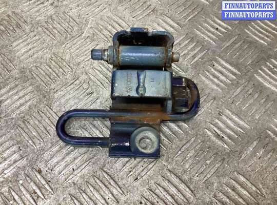 купить Петля двери передней левой на Volkswagen Golf Golf IV (1J) 1997-2004
