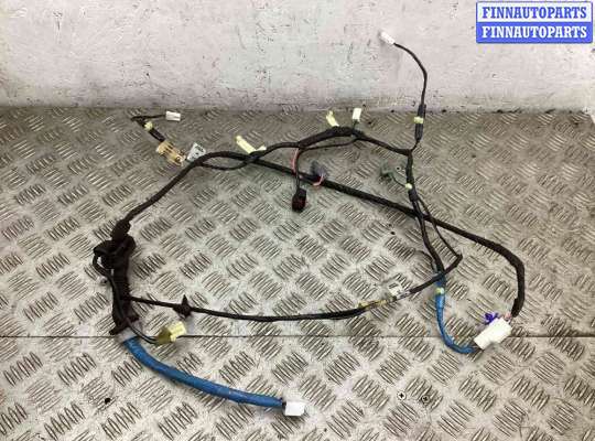 Проводка крышки багажника FO1453129 на Ford Maverick II 2000-2007