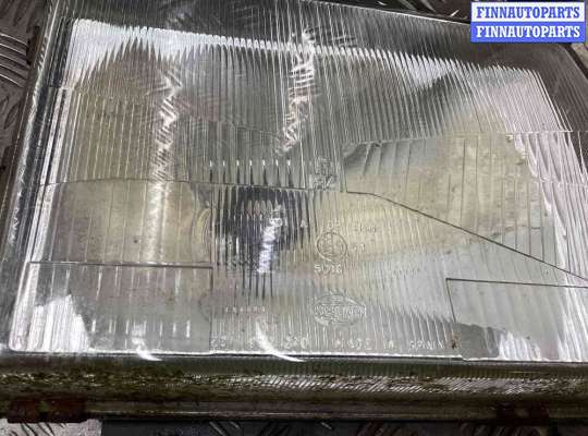 Фара передняя на Mercedes-Benz 100 (631)