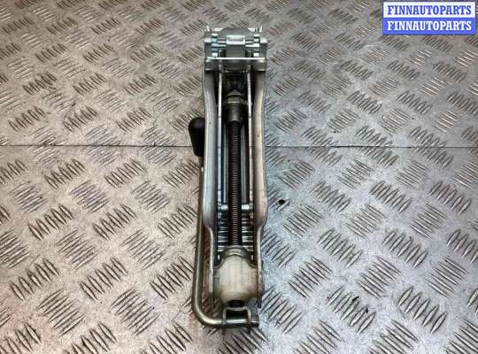 купить Домкрат на Volkswagen Passat Passat B5+ (3B) 2000-2005 рестайлинг