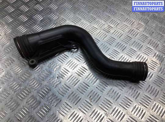 Патрубок интеркулера VG2164581 на Volkswagen Touran I (1T) 2003-2006