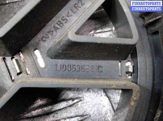 купить Решетка радиатора на Volkswagen Golf Golf IV (1J) 1997-2004