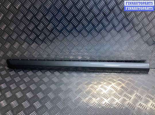 Молдинг двери передней левой DGQ8307 на Chrysler Voyager Voyager IV (RG) 2001-2008