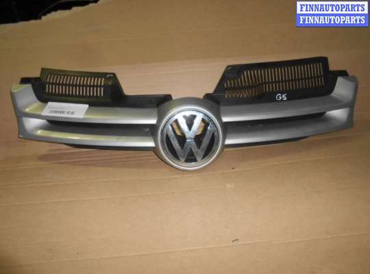 Решетка радиатора на Volkswagen Golf V (1K)