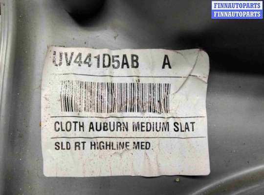 купить Обшивка двери задней правой (дверная карта) на Chrysler Voyager Voyager IV (RG) 2001-2008