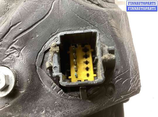 купить Зеркало наружное левое на Renault Megane Megane II 2002-2006