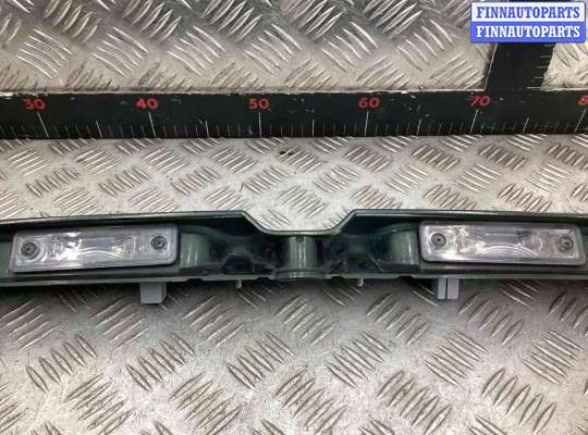 Планка подсветки номера на Opel Zafira A