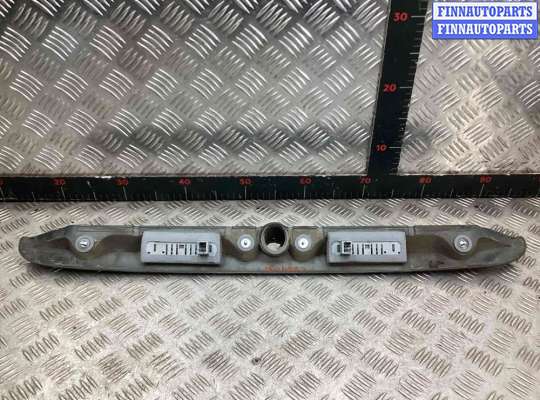 Планка подсветки номера на Opel Zafira A