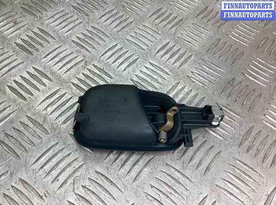 купить Ручка внутренняя задняя правая на Audi A4 A4 B5 (8D) 1999-2001 рестайлинг