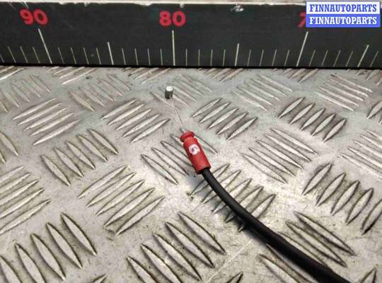 Трос двери на Renault Master II