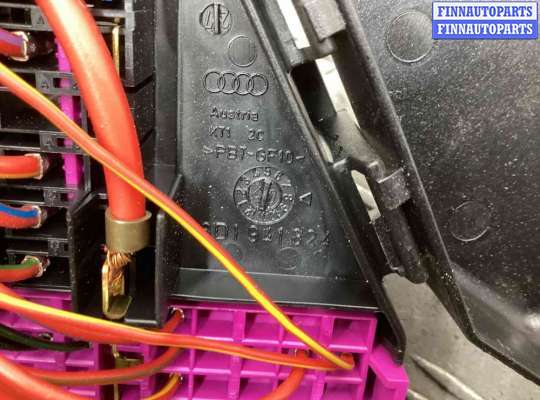 купить Блок предохранителей на Volkswagen Golf Golf IV (1J) 1997-2004