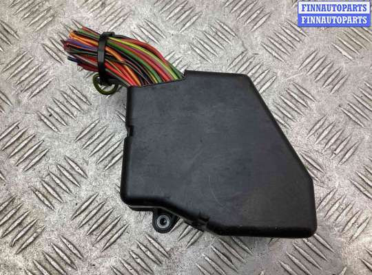 купить Блок предохранителей на Volkswagen Golf Golf IV (1J) 1997-2004