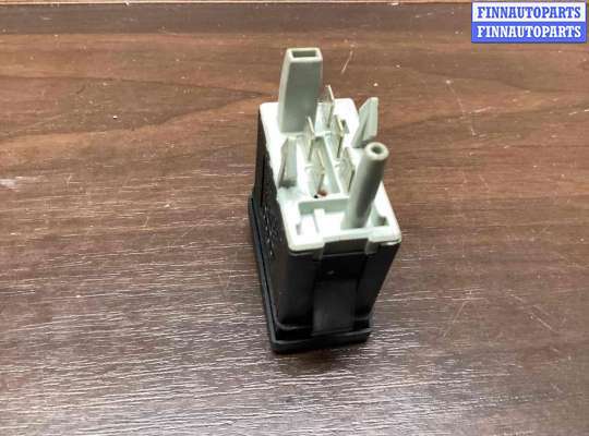 купить Кнопка корректора фар на Audi A4 A4 B5 (8D) 1994-1999