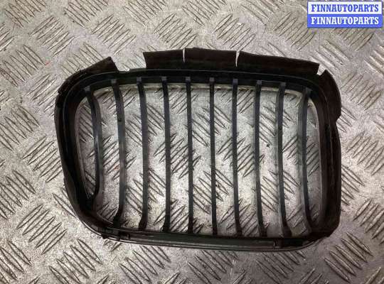 купить Решетка радиатора на BMW 3-Series 3-Series (E46) 2001-2005 рестайлинг