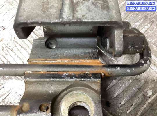 купить Петля двери передней левой на Volkswagen Golf Golf IV (1J) 1997-2004