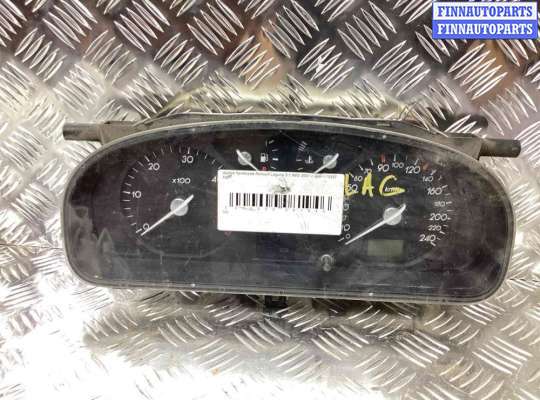 Щиток приборов (приборная панель) RN1598705 на Renault Laguna Laguna II (X74) 2001-2005