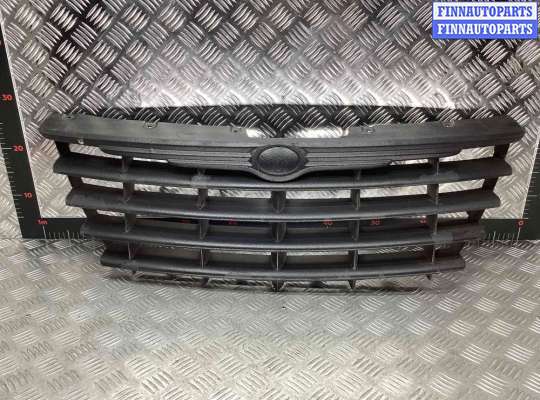 купить Решетка радиатора на Chrysler Voyager Voyager IV (RG) 2001-2008