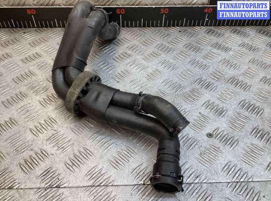 купить Патрубок отопителя (печки) на Volkswagen Golf Golf IV (1J) 1997-2004