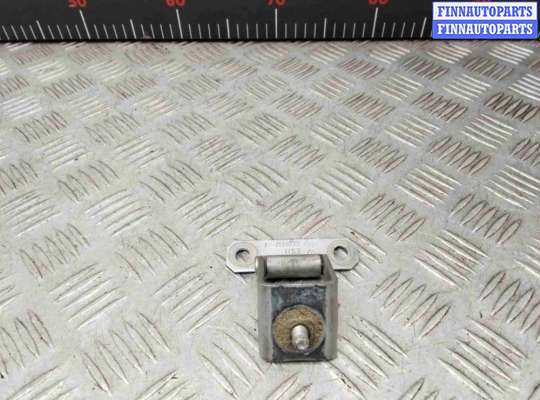 Петля крышки багажника RN1596558 на Renault Scenic Scenic II (JM) 2003-2006
